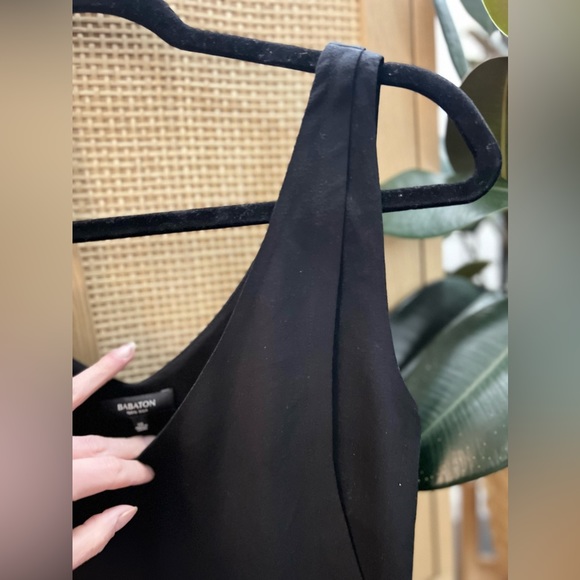 Babaton tailored sleeveless blouse - Picture 3 of 4